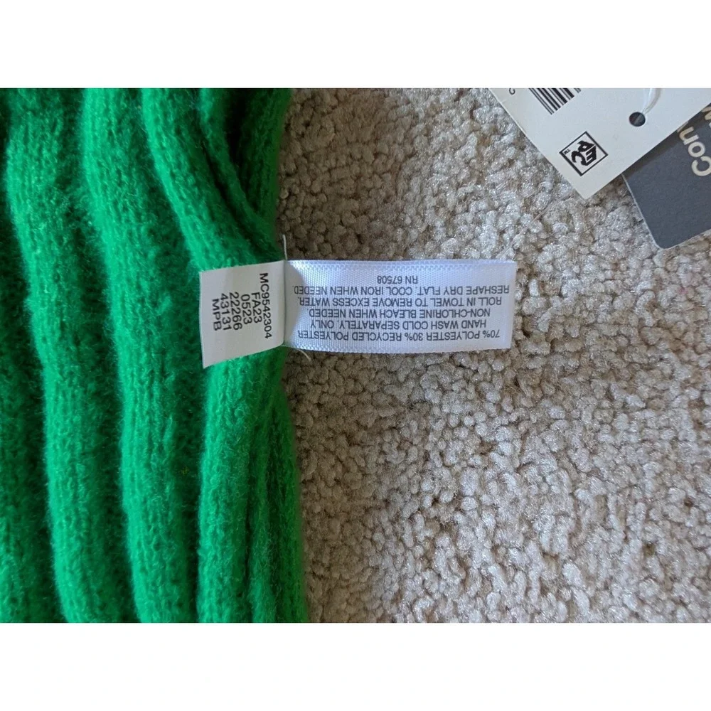 On 34th Green Winter Scarf NWT MC9542304 Women One Size Ribbed Knit